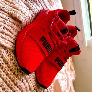 Puma Running Red Shoes size 5 1/2. Soft Foam for optimal comfort